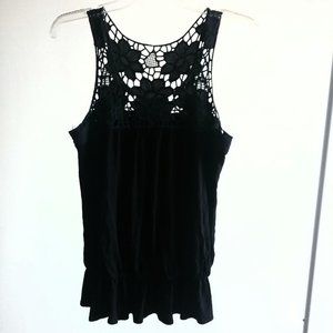 Soprano Black Sleeveless Top